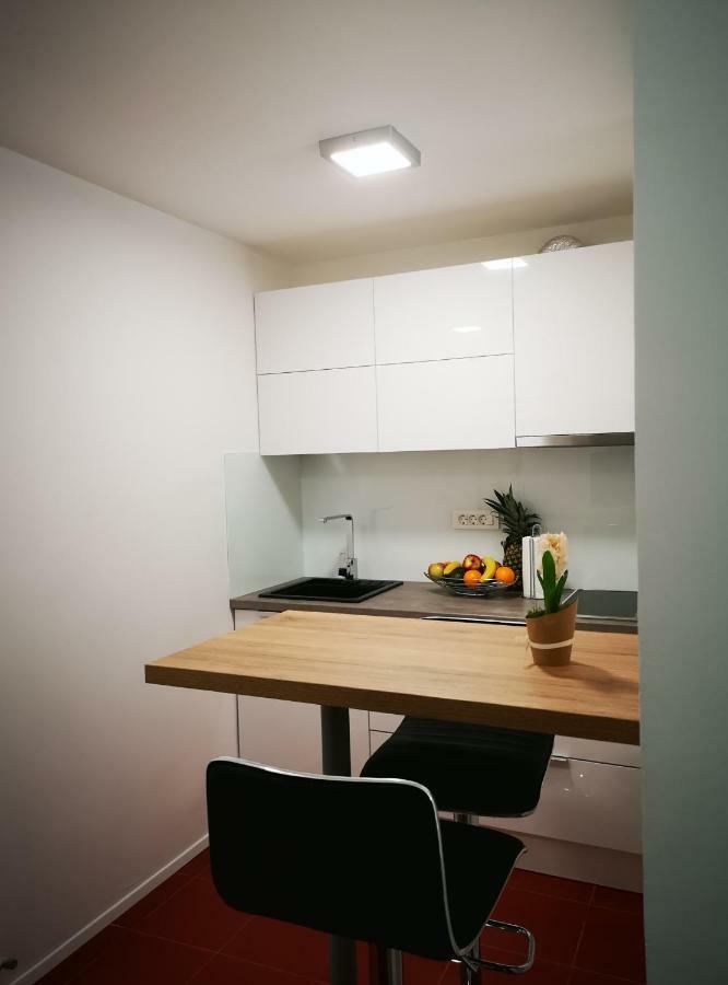 M&J'S Apartment In The Centre Of 류블랴나 외부 사진